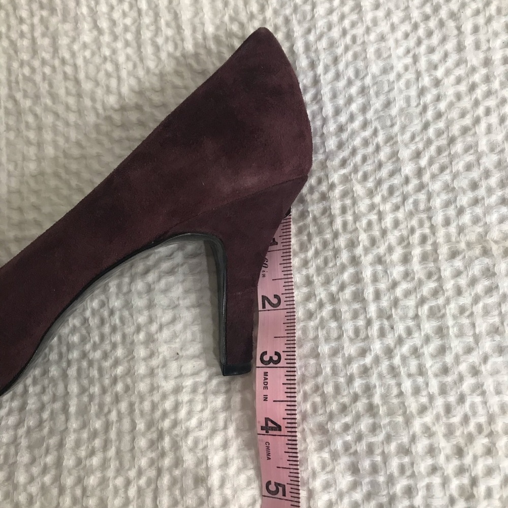 Suede Pumps! - Picture 5 of 5